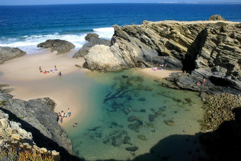 The rock-enclosed lagoon at low water, which is the only time you can be here